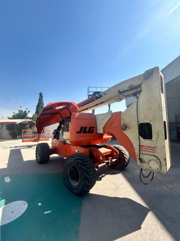 Plataforma articulada JLG 800A 2006 - Image 2